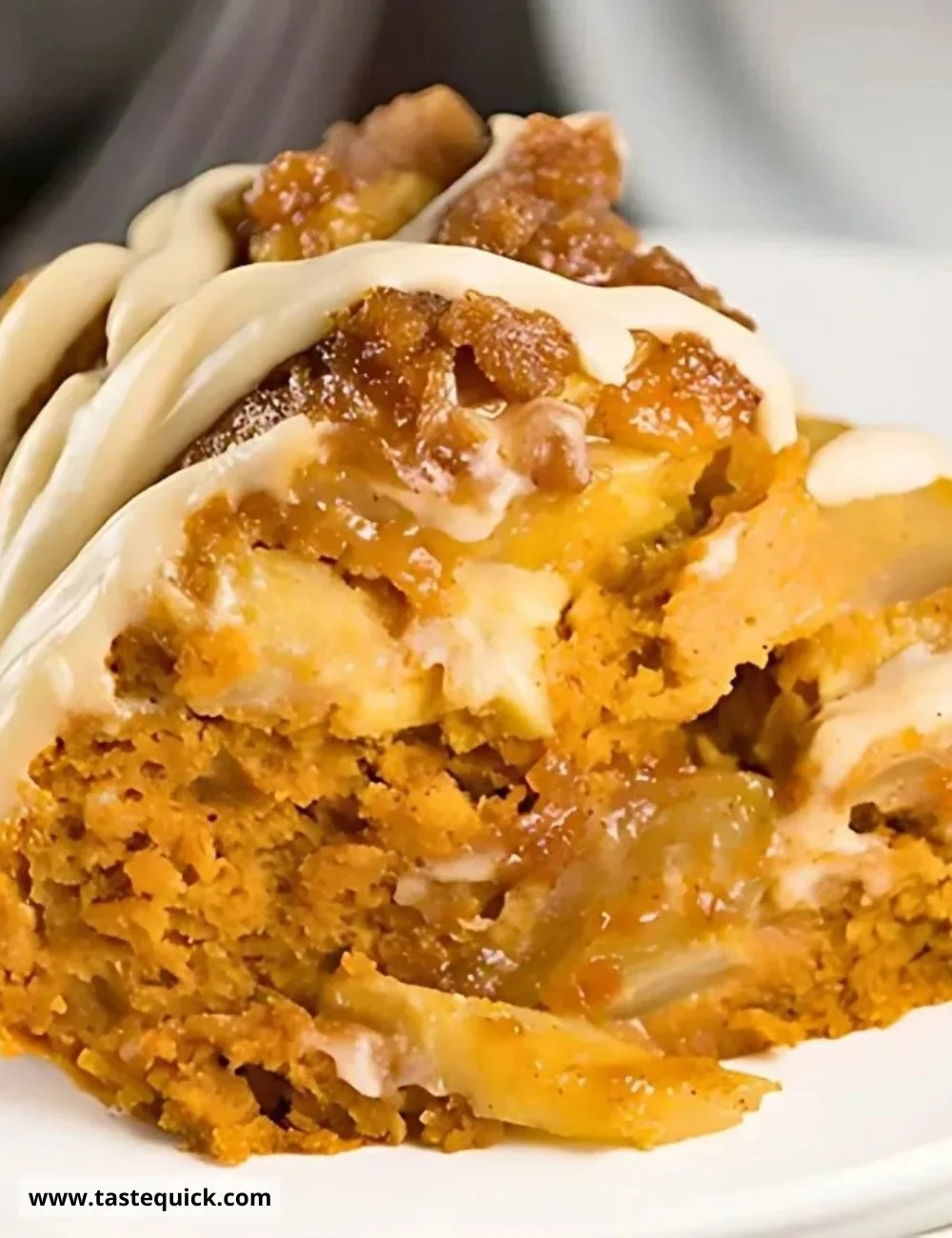 Pumpkin Apple Spice Cake
